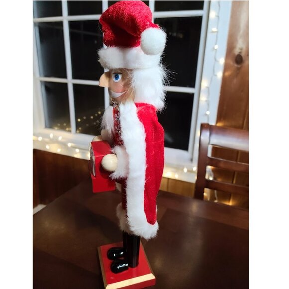 Santa Christmas Nutcracker Soldier Wooden Statue Holiday Decor Table Decoration - Picture 12 of 12